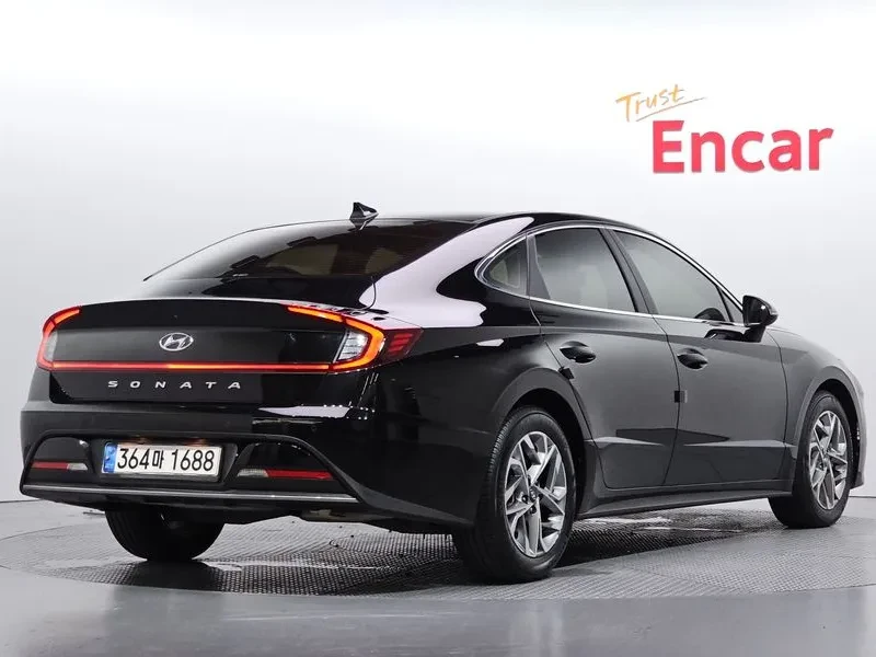 Hyundai Sonata 2.0 Premium, снимка 2 - Автомобили и джипове - 55803442