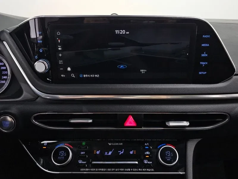 Hyundai Sonata 2.0 Premium, снимка 14 - Автомобили и джипове - 55803442