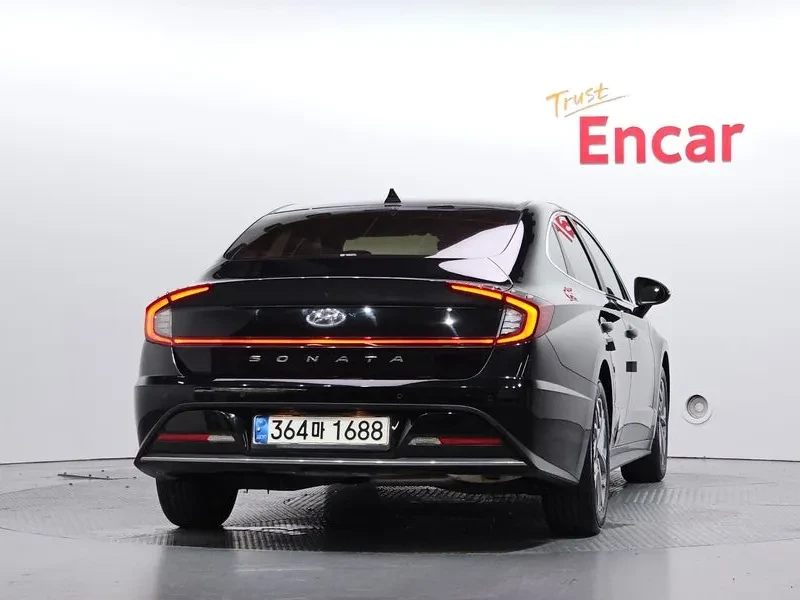Hyundai Sonata 2.0 Premium, снимка 4 - Автомобили и джипове - 55803442
