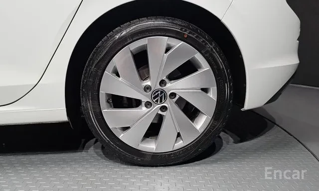 VW Golf VIII 2.0 TDI Premium* ������* ������� | Mobile.bg � ����������� 9