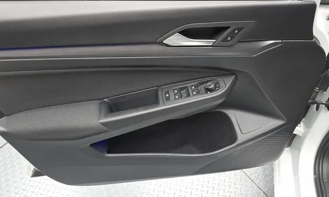 VW Golf VIII 2.0 TDI Premium* ������* ������� | Mobile.bg � ����������� 13