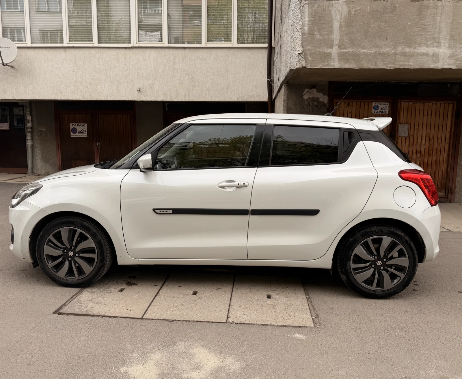 Suzuki Swift GLX Hybrid - изображение 2