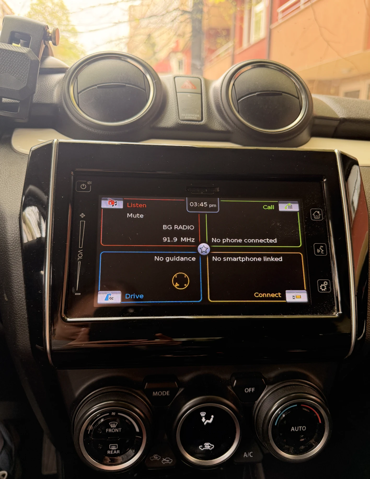 Suzuki Swift GLX Hybrid - изображение 7