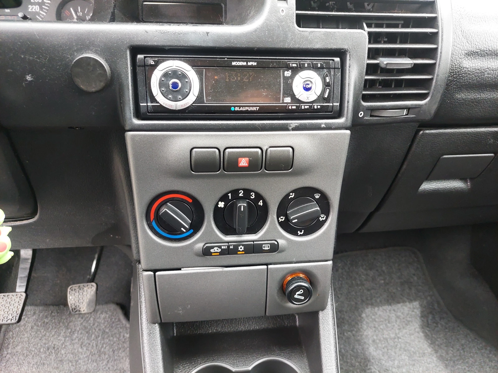 Opel Zafira 1, 6i+ GAZ - изображение 10