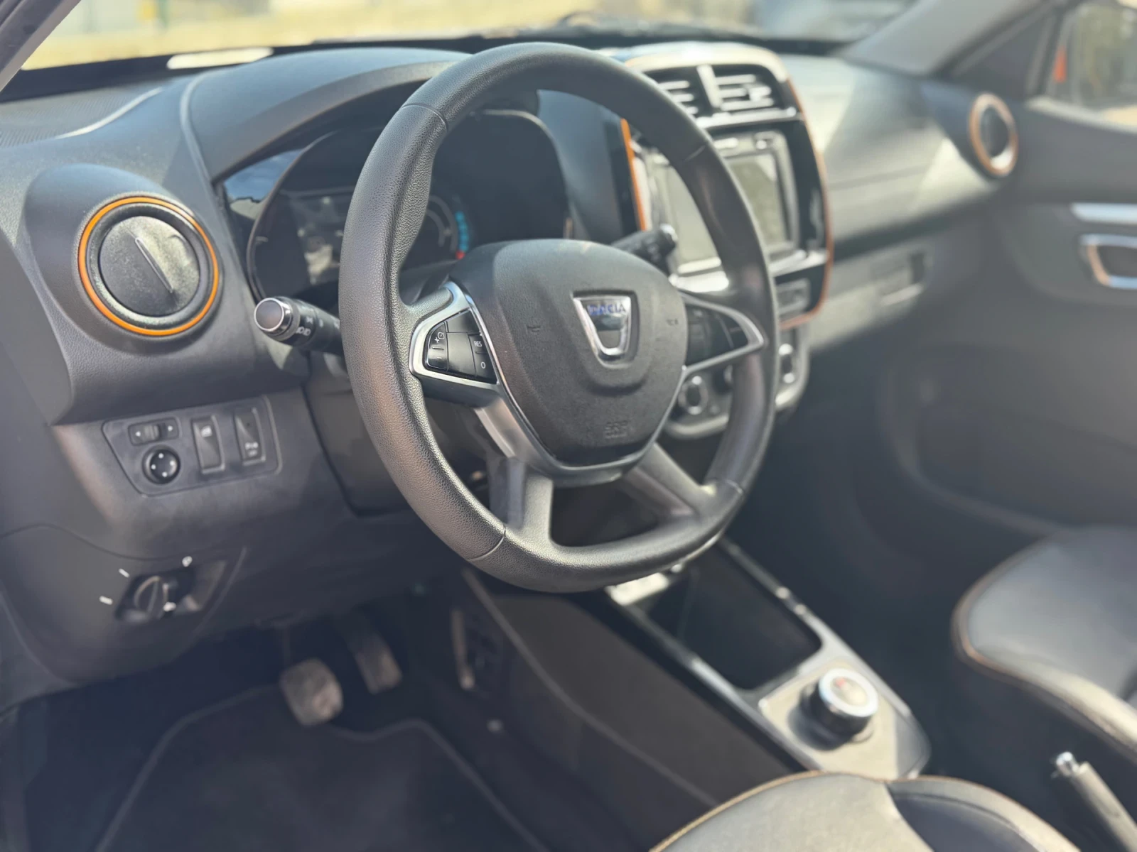 Dacia Spring Comfort Plus, CCS, NAVI - изображение 10