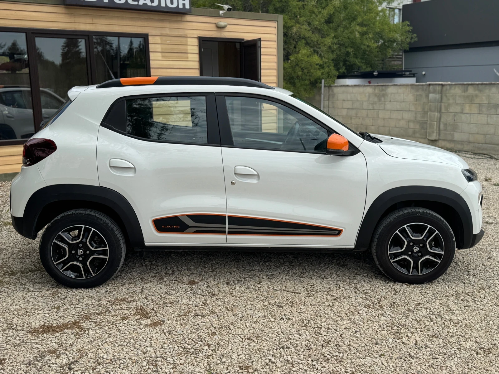 Dacia Spring Comfort Plus, CCS, NAVI - изображение 4