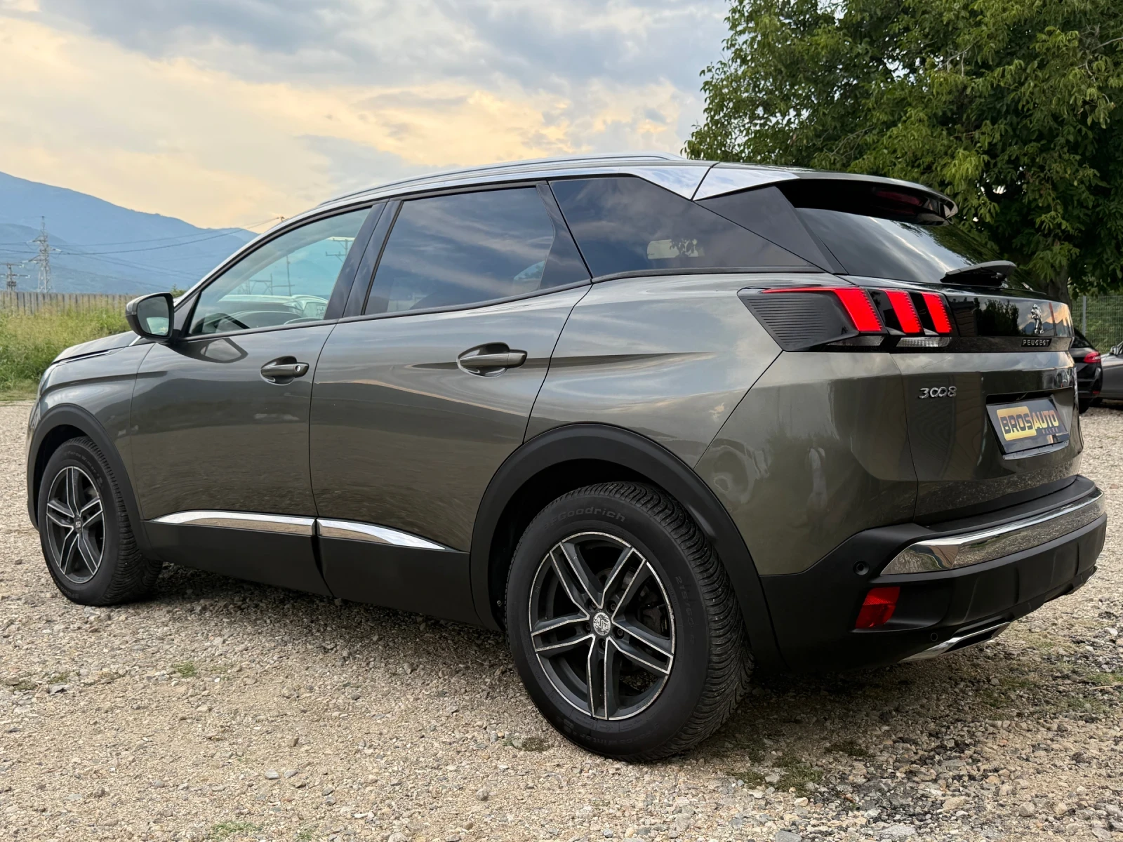 Peugeot 3008 Allure/1, 6 HDI/ТОP - изображение 3