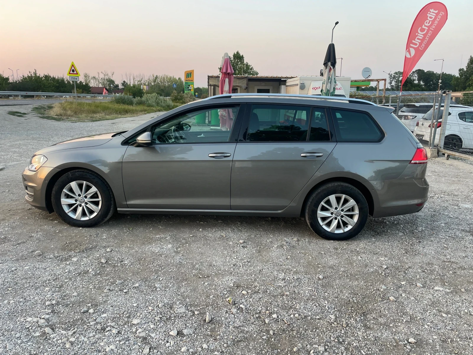VW Golf 1.6TDI-NAVI-PANO-DSG | Mobile.bg — изображение 12