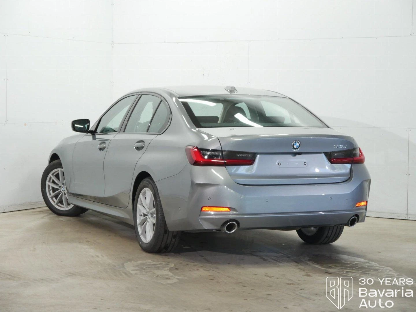 BMW 318 d Steptronic - изображение 2