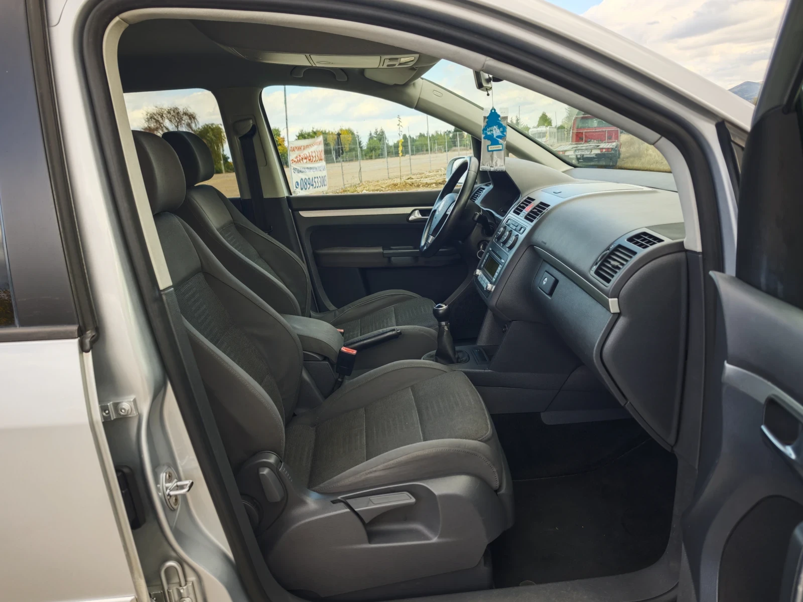 VW Touran 2.0i-ECOFUEL | Mobile.bg — изображение 12