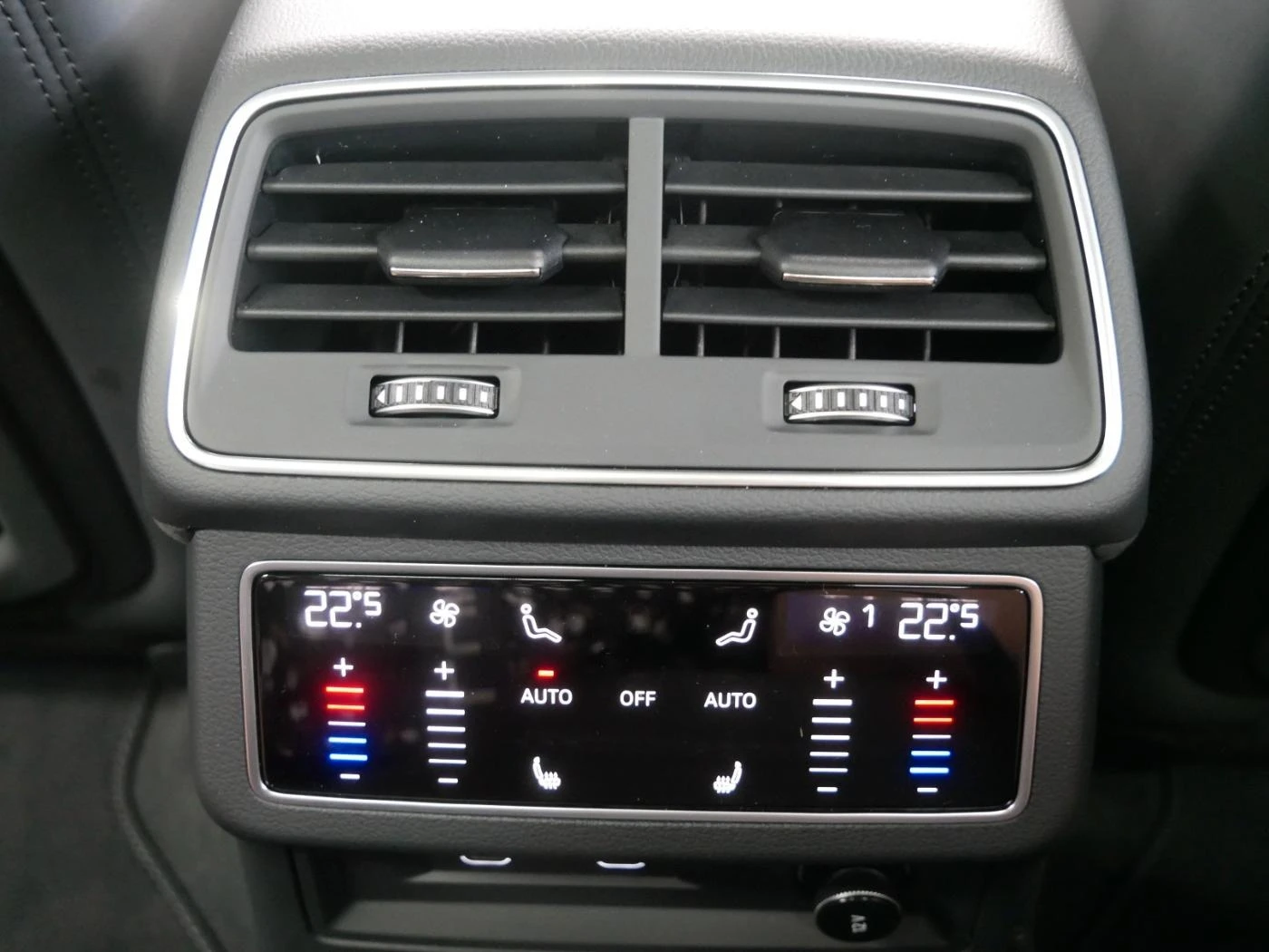 Audi Rs6 PERFORMANCE B&O MATRIX PANORAMA | Mobile.bg   14