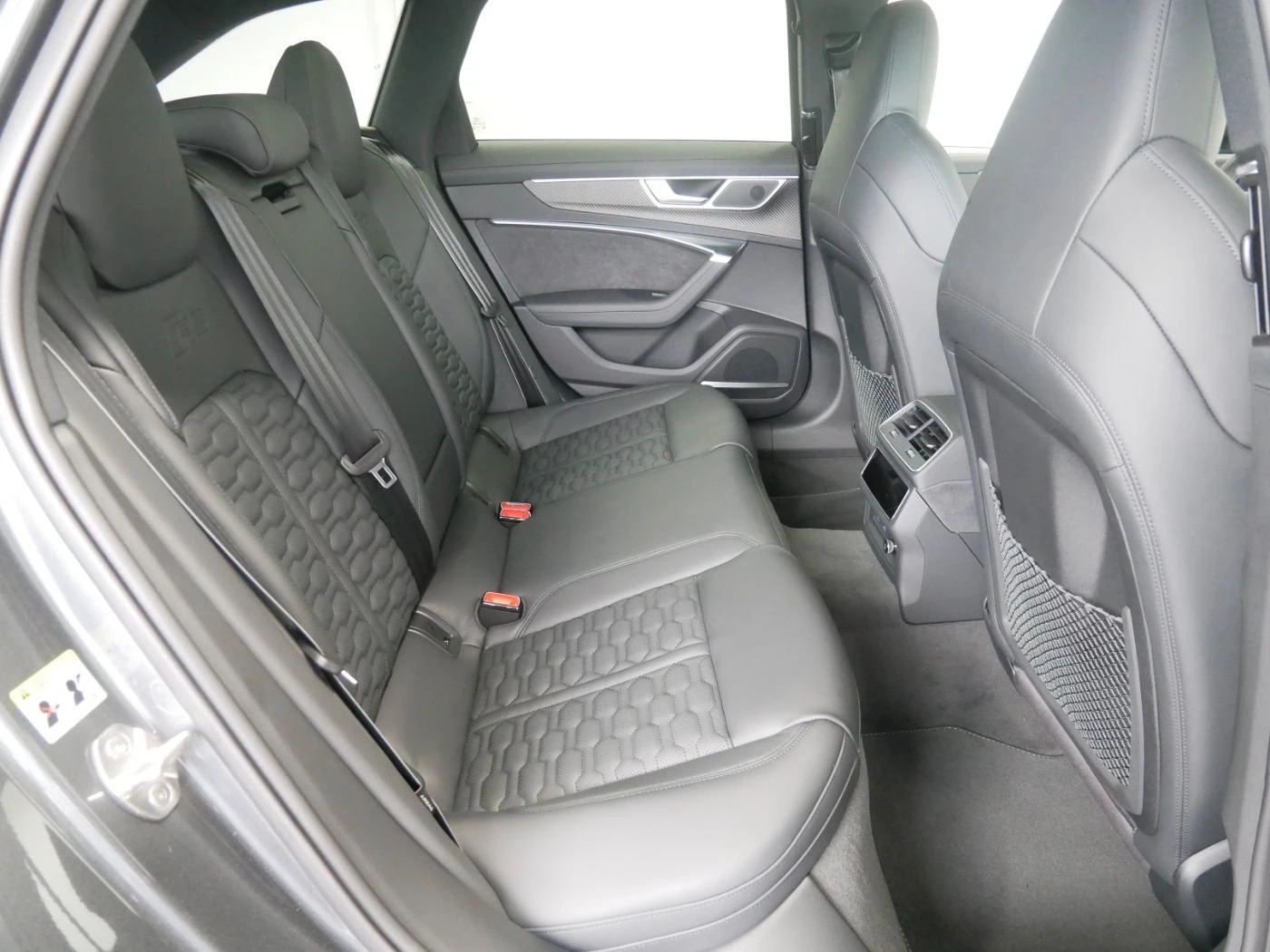 Audi Rs6 PERFORMANCE B&O MATRIX PANORAMA - изображение 6
