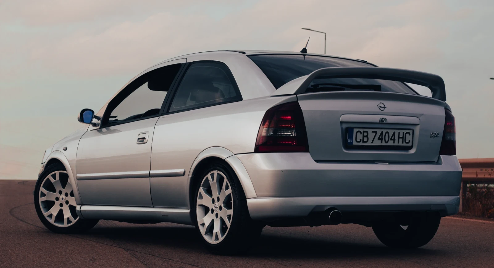 Opel Astra OPC 2 - изображение 7