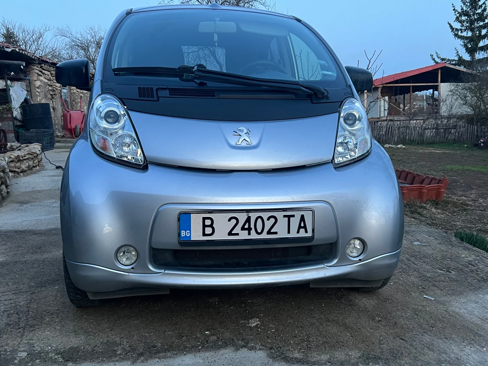 Peugeot iOn, снимка 9 - Автомобили и джипове - 53690301