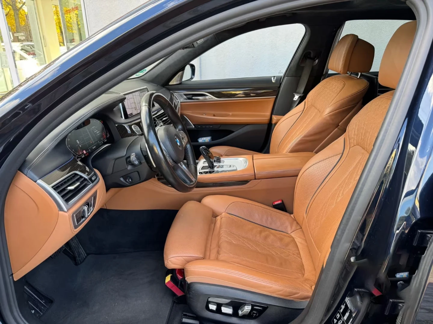 BMW 750 Ld/400HP/xDrive/360/PANO/TV/MASSAGE/B&W/LASER/758g - изображение 6