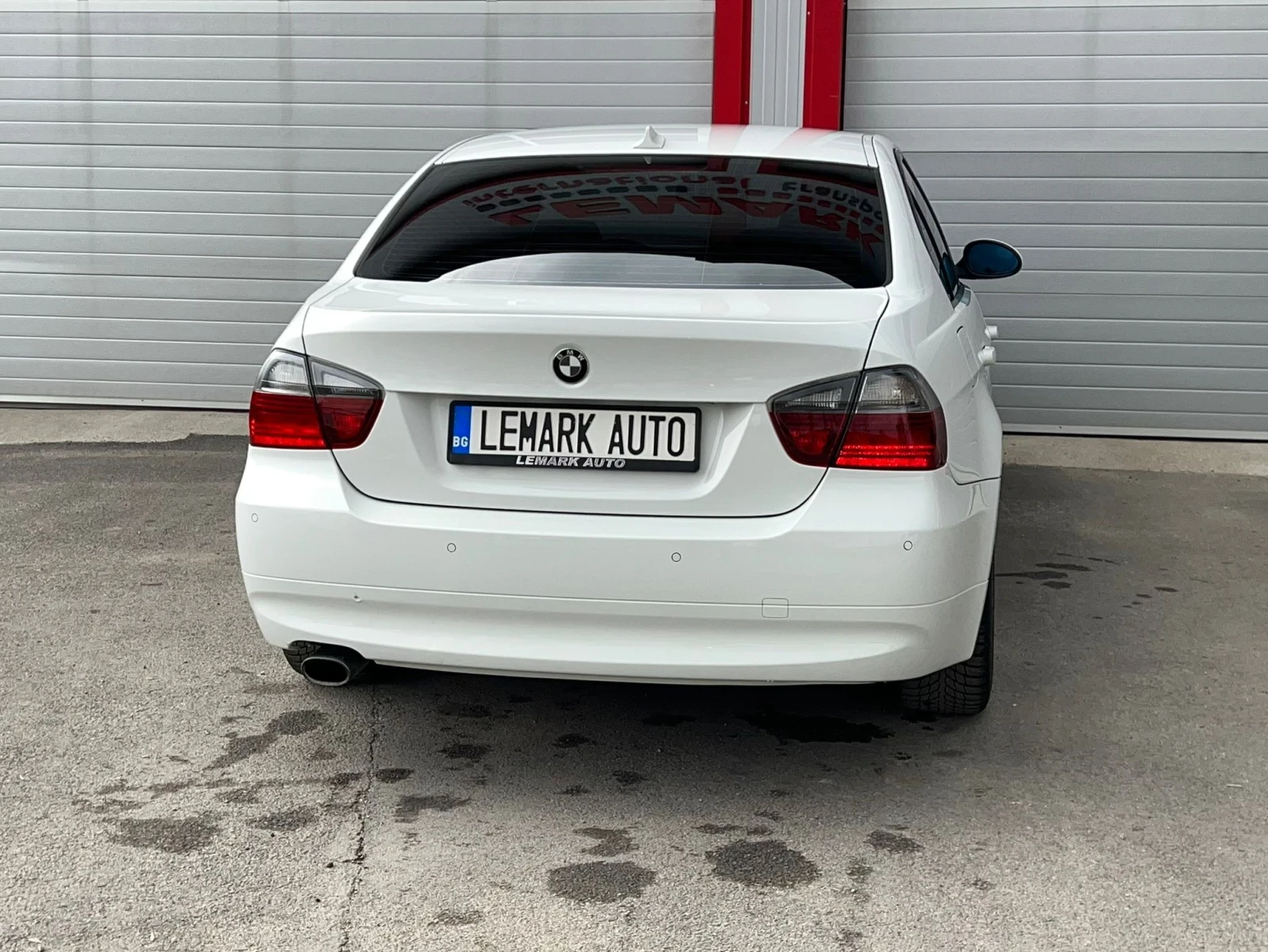 BMW 318 I KLIMATRONIK START STOP 6-СКОРОСТИ ЛИЗИНГ!!!, снимка 8 - Автомобили и джипове - 53756417