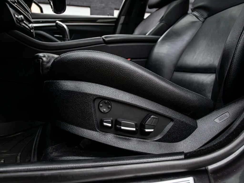 BMW 535 M 535i| xDrive| AWD| NAV| PANO| HEATED SEATS, снимка 13 - Автомобили и джипове - 54057669