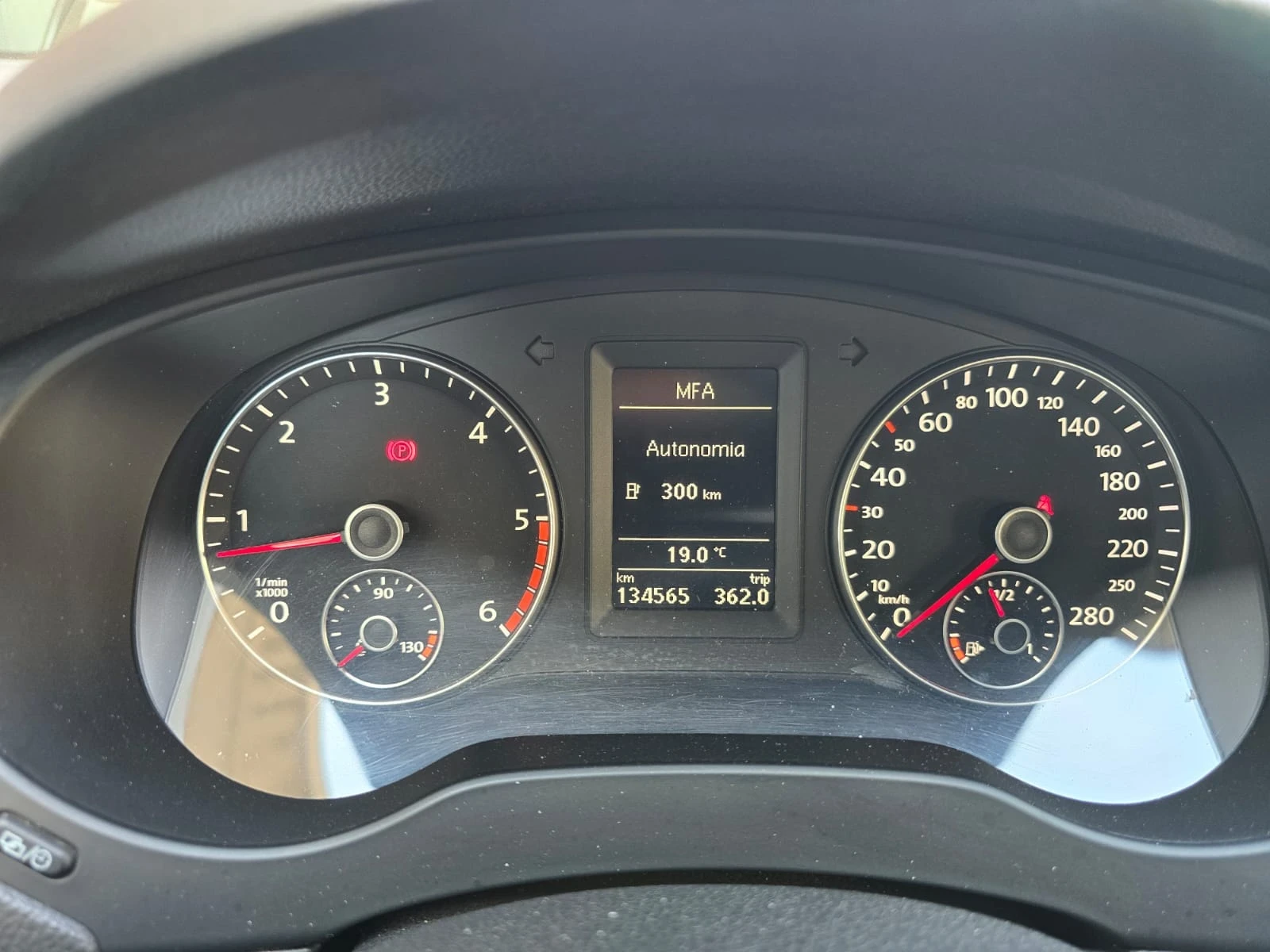 VW Jetta 1.6TDI NEW LINE , снимка 9 - Автомобили и джипове - 54121464