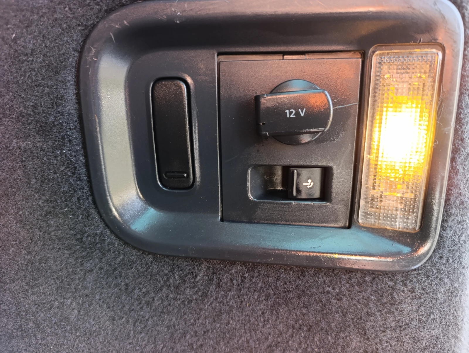 VW Sharan 2.0 TDI 4Motion DSG, снимка 17 - Автомобили и джипове - 54345177