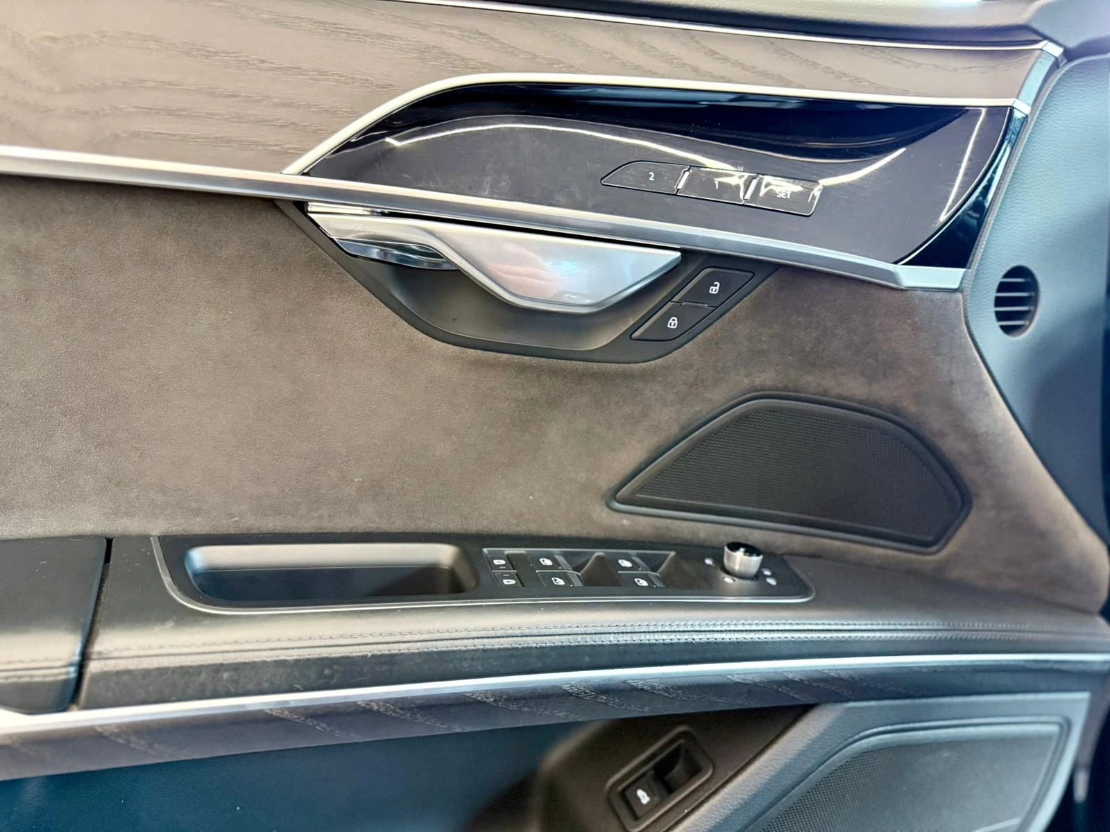 Audi A8 L* B&O* Подгрев* Обдух* Лизинг , снимка 7 - Автомобили и джипове - 54455332