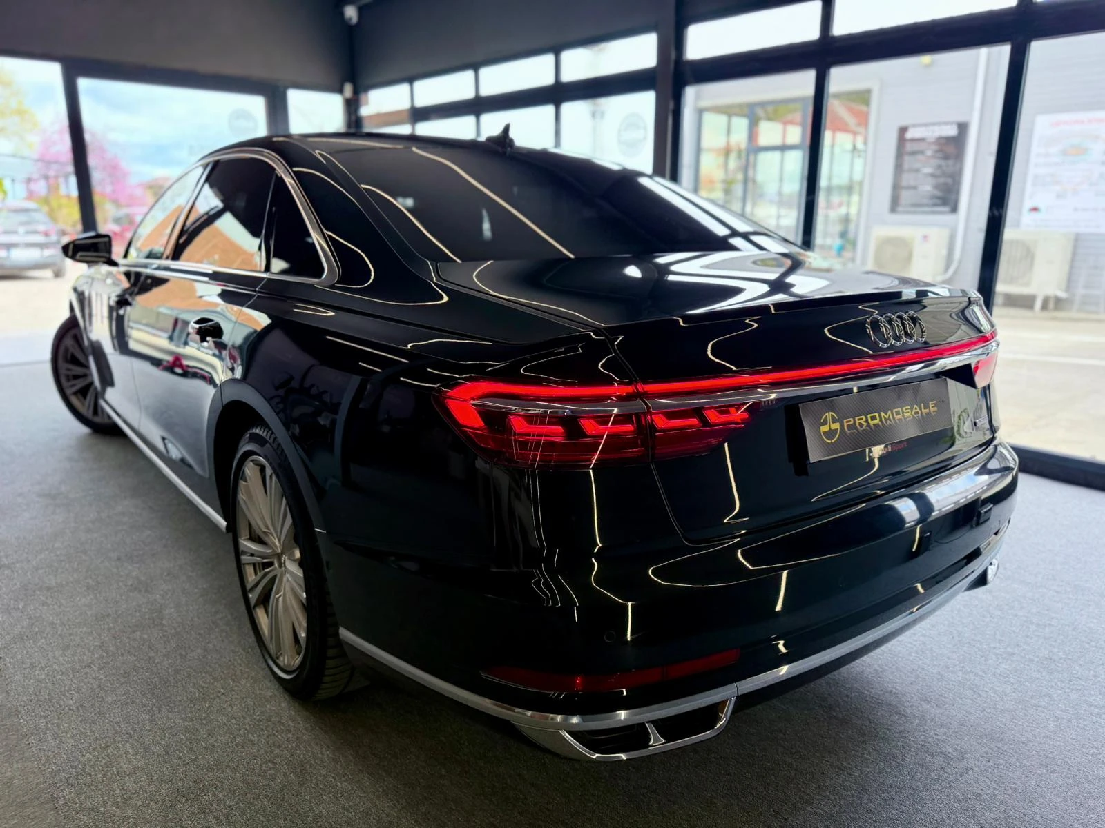 Audi A8 L* B&O* Подгрев* Обдух* Лизинг , снимка 4 - Автомобили и джипове - 54455332