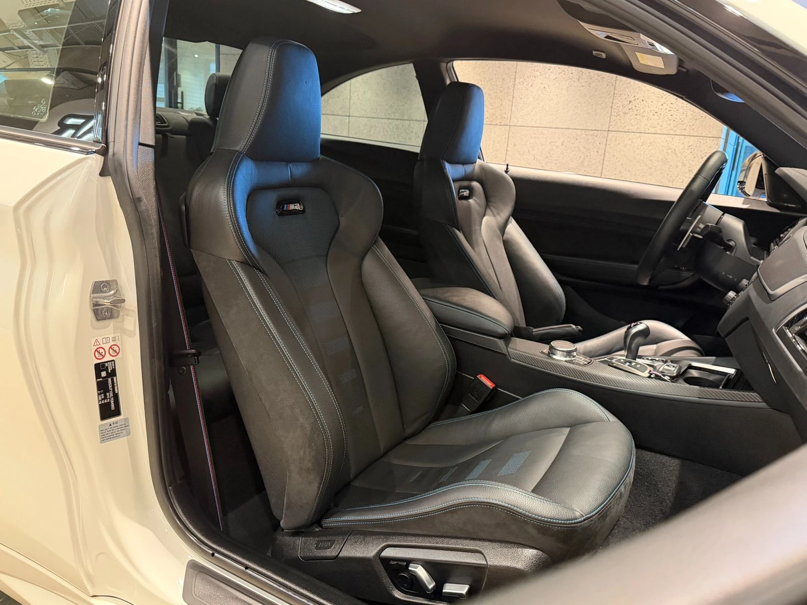 BMW M2 COMP НАЛИЧНА КРАЙНА ЦЕНА, снимка 14 - Автомобили и джипове - 55227120