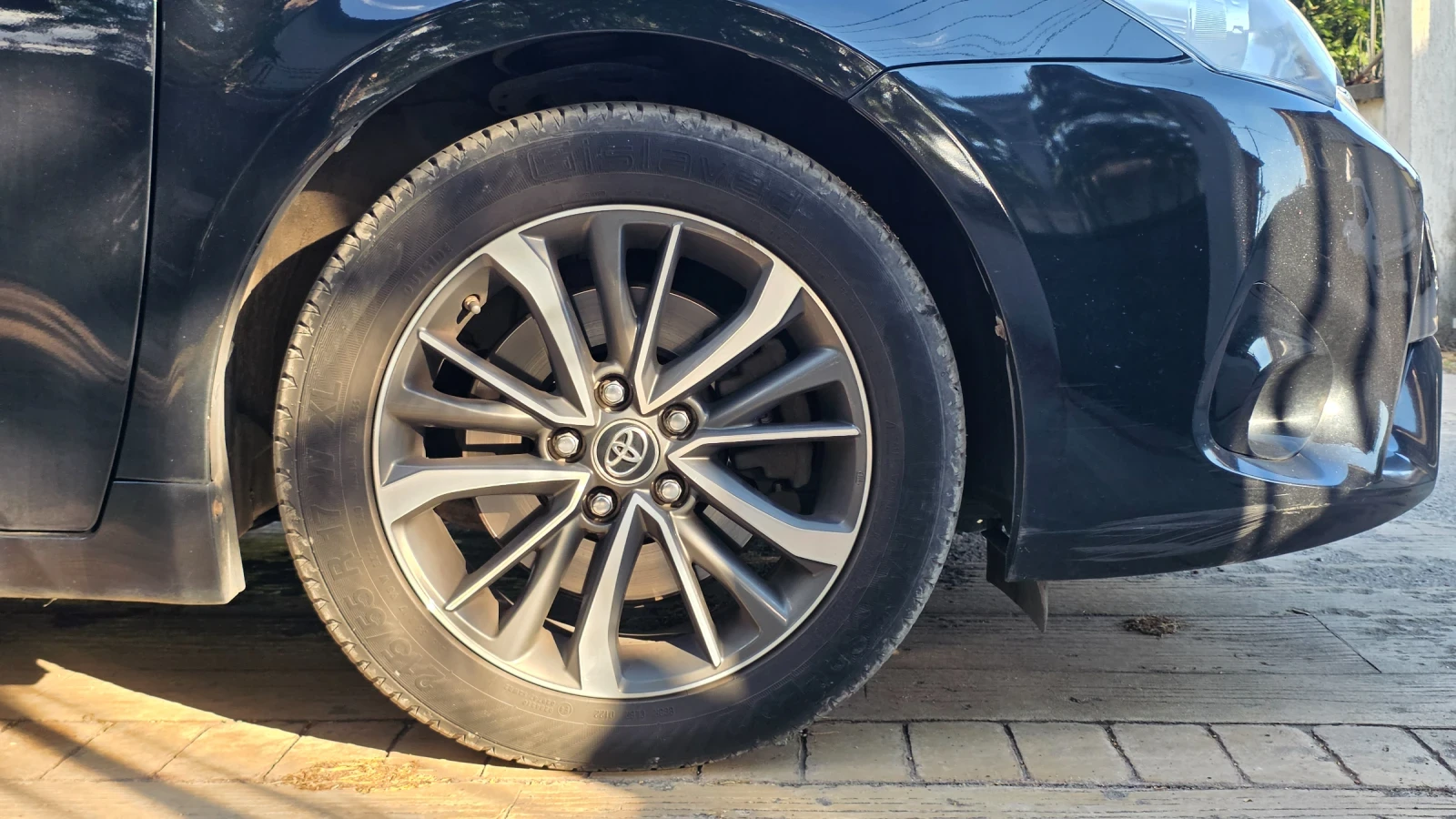 Toyota Avensis, снимка 11 - Автомобили и джипове - 56074594