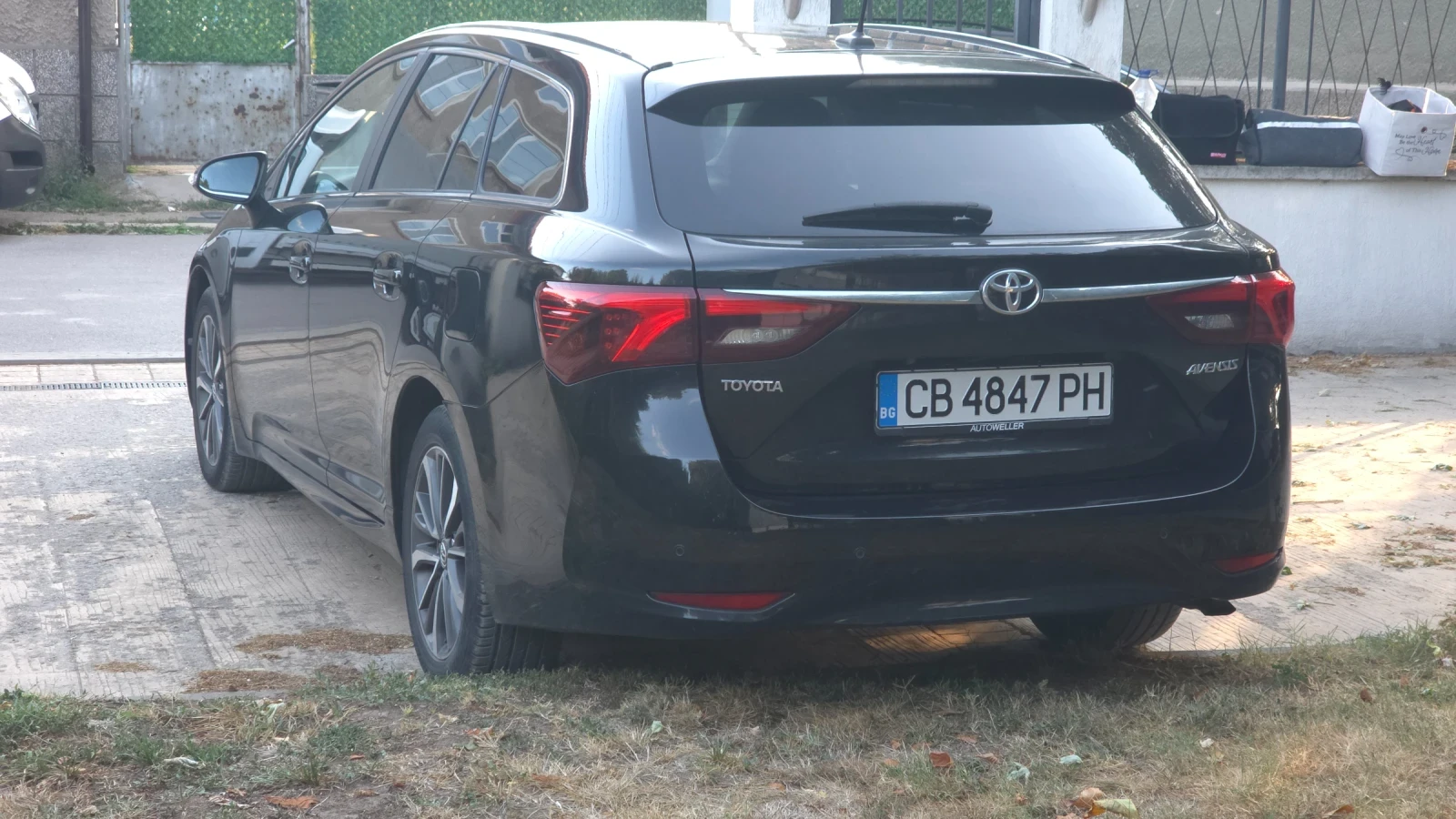 Toyota Avensis, снимка 15 - Автомобили и джипове - 56074594