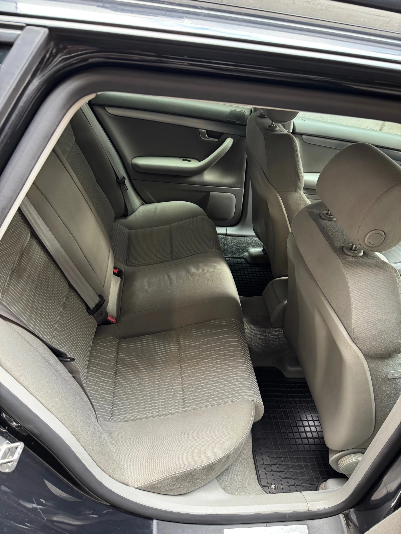 Audi A4 2.5TDI / S-line / Автоматик, снимка 9 - Автомобили и джипове - 56252609