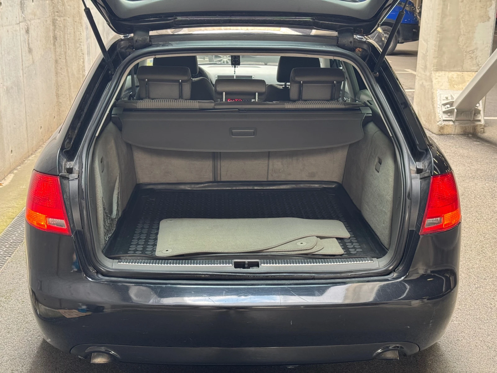 Audi A4 2.5TDI / S-line / Автоматик, снимка 15 - Автомобили и джипове - 56252609