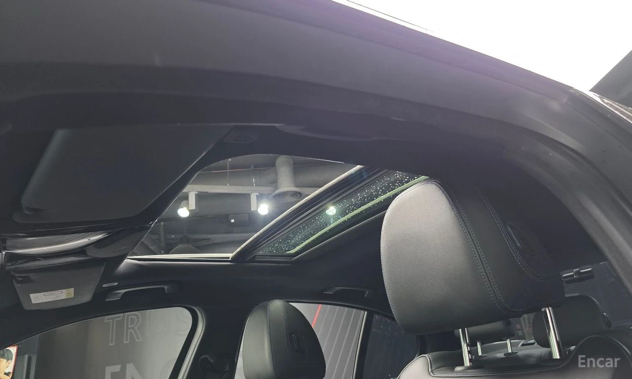 BMW 320 M* SPORT* HARMON* KARDON* ДИСТРОНИК* ХЕДЪП* 360КАМ, снимка 14 - Автомобили и джипове - 56300079