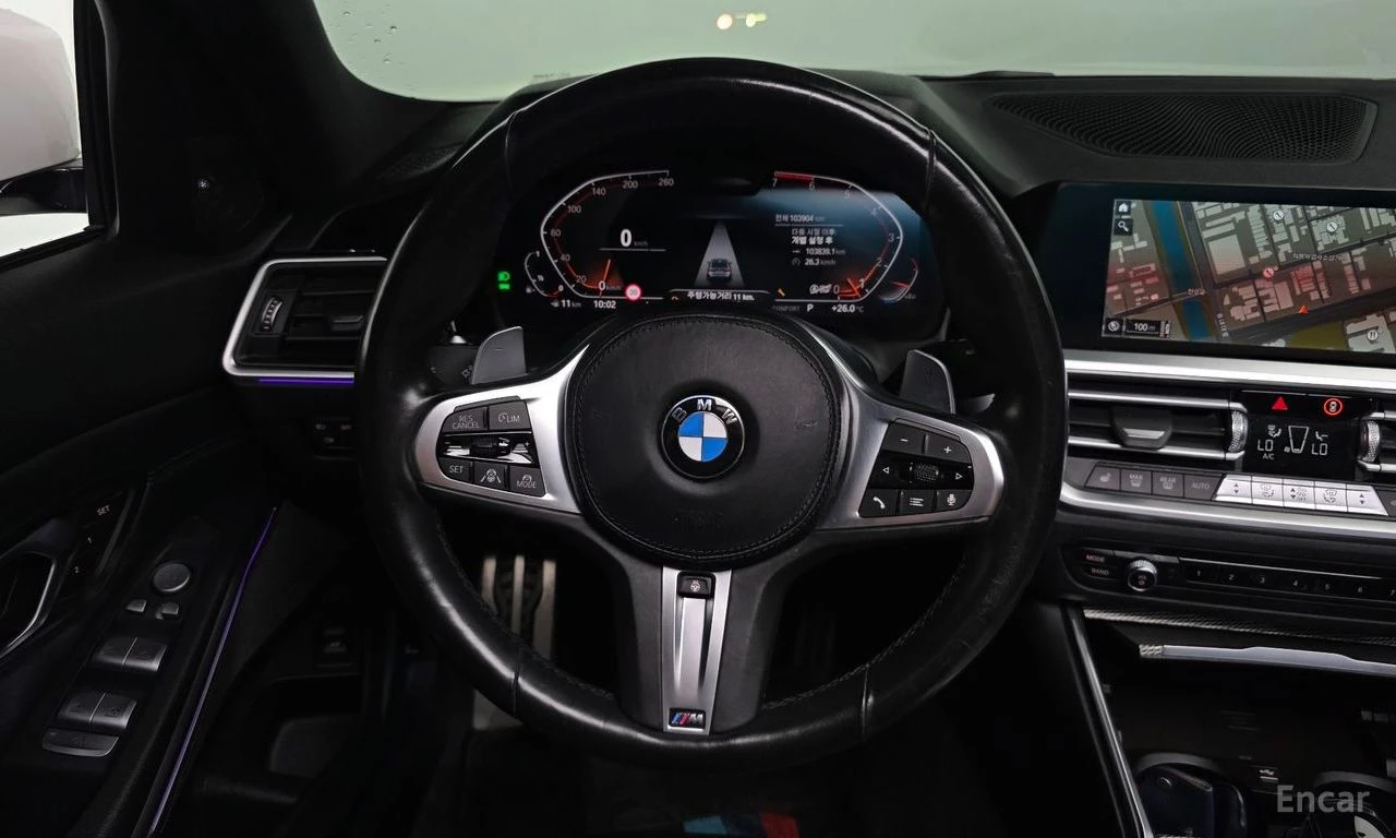 BMW 320 M* SPORT* HARMON* KARDON* ДИСТРОНИК* ХЕДЪП* 360КАМ, снимка 8 - Автомобили и джипове - 56300079