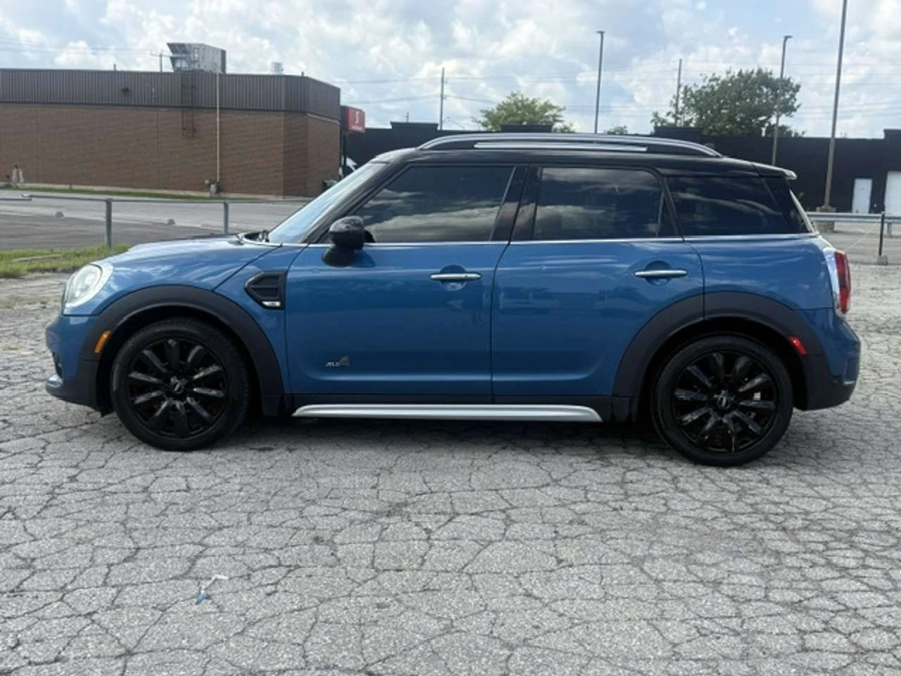 Mini Cooper S, снимка 2 - Автомобили и джипове - 56436111