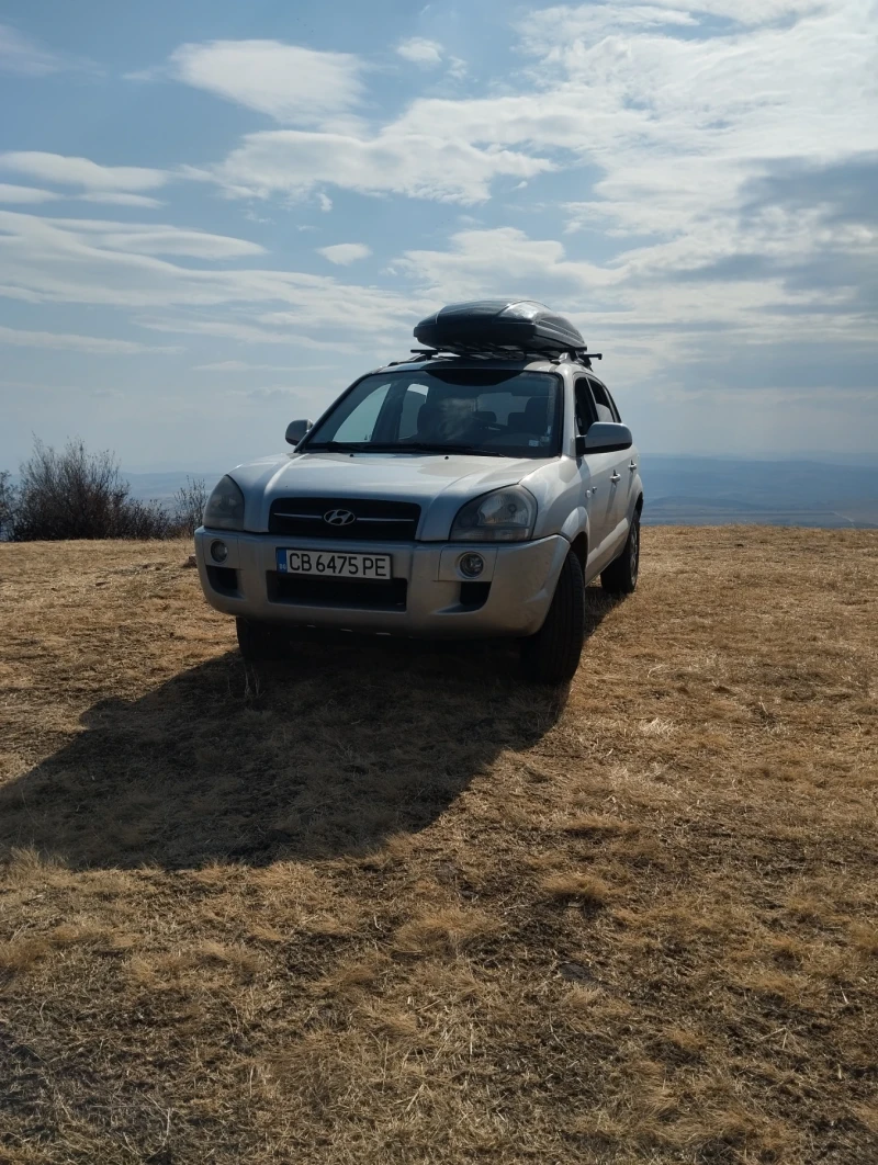 Hyundai Tucson 2.0CRDI, снимка 7 - Автомобили и джипове - 47225349