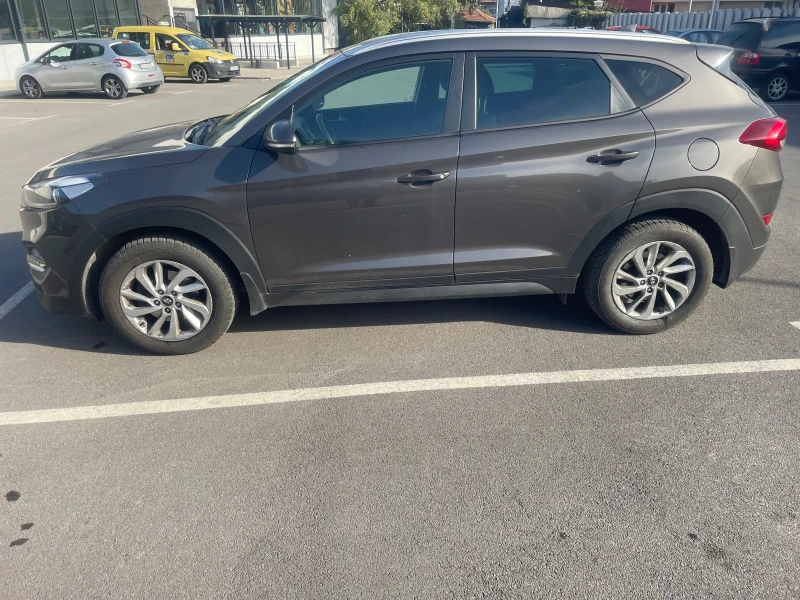 Hyundai Tucson 2.0 CRDI 185 к.с. 4х4, снимка 2 - Автомобили и джипове - 47667683