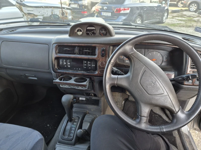 Mitsubishi L200 2.5, снимка 8 - Автомобили и джипове - 48760354