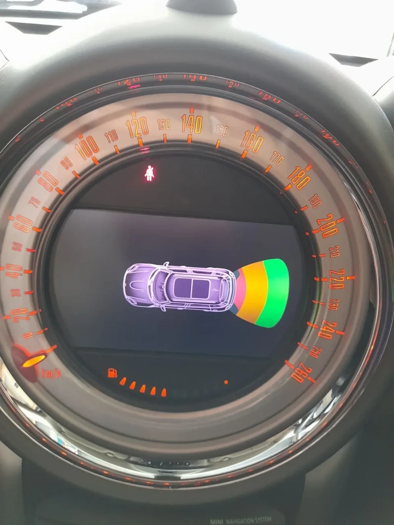 Mini Countryman, снимка 4 - Автомобили и джипове - 52261403