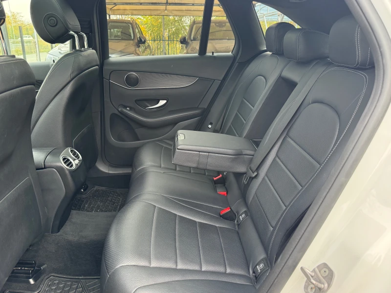 Mercedes-Benz GLC 300 9G, 4-MATIC, AMG LINE, PANORAMA, CAMERA!, снимка 16 - Автомобили и джипове - 52373186