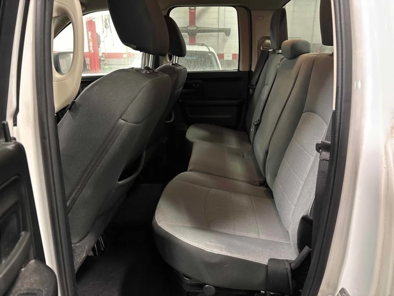 Dodge RAM 1500 * Express * CARFAX * БЕЗ ПЪРВОНАЧАЛНА ВНОСКА, снимка 10 - Автомобили и джипове - 52836594