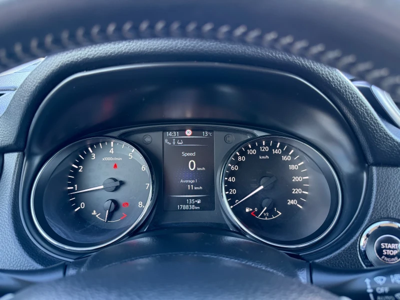 Nissan Qashqai, снимка 16 - Автомобили и джипове - 53402680