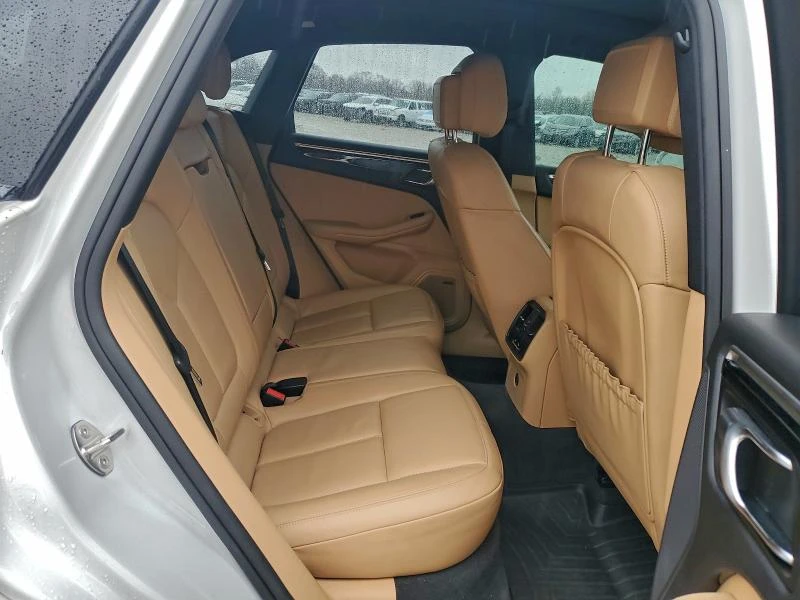 Porsche Macan S* Keyless* Koжа* Подгрев* НАВИ* Клип на мотора, снимка 11 - Автомобили и джипове - 53309282