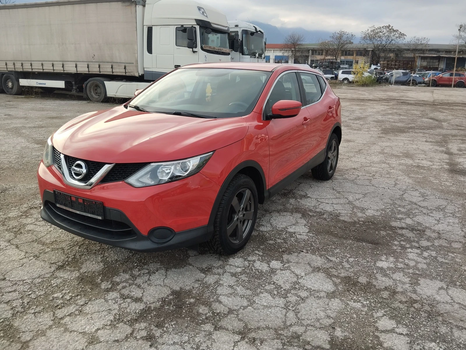 Nissan Qashqai 1.2DIG-T TUV 06.2026, снимка 1