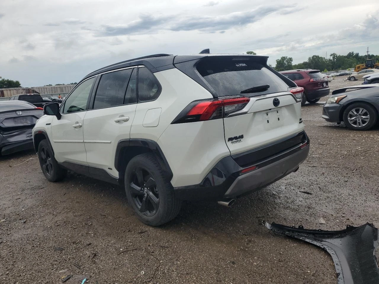 Toyota Rav4 XSE 4x4 Наличен клип на мотора!Реални километри! - изображение 2