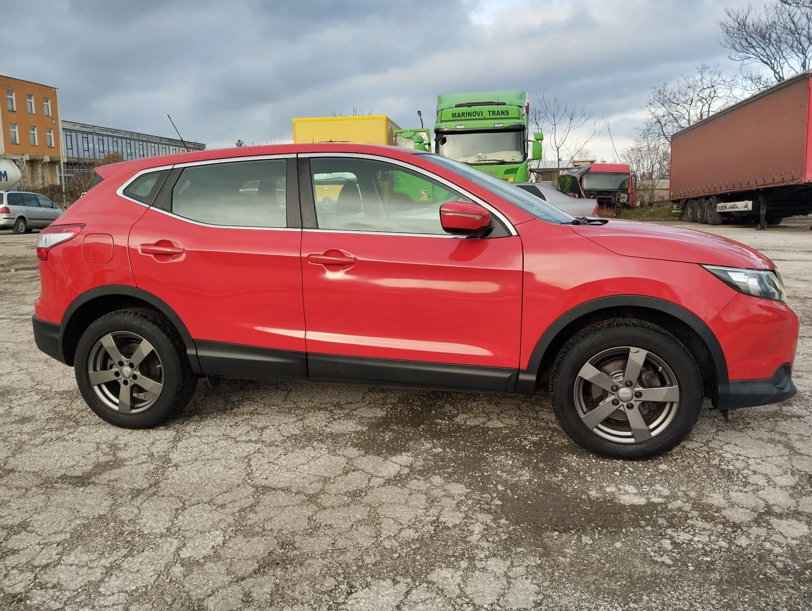Nissan Qashqai 1.2DIG-T TUV 06.2026 - изображение 5