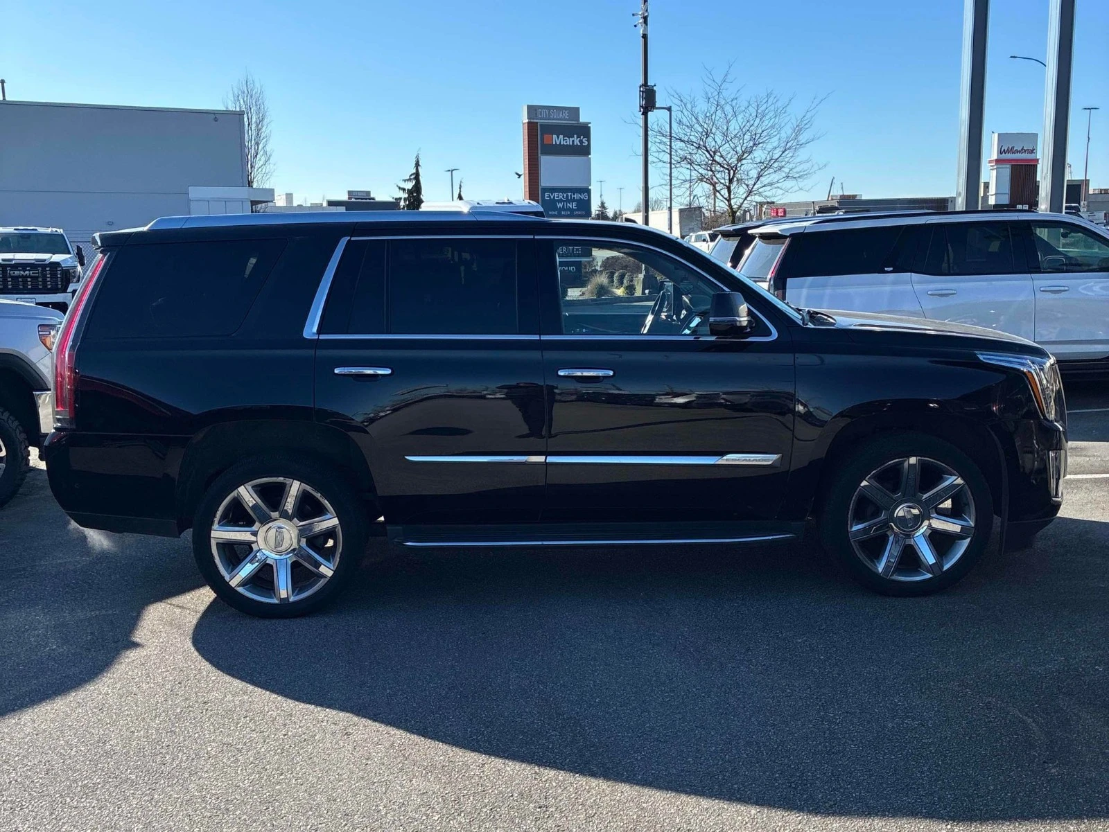 Cadillac Escalade Luxury С РЕГИСТРАЦИЯ & АВТО КРЕДИТ - изображение 3