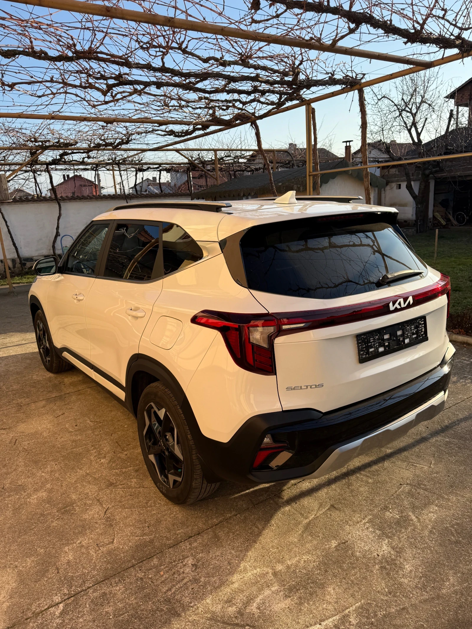 Kia Seltos 2.0 MPI AWD 4x4, снимка 3 - Автомобили и джипове - 53925762