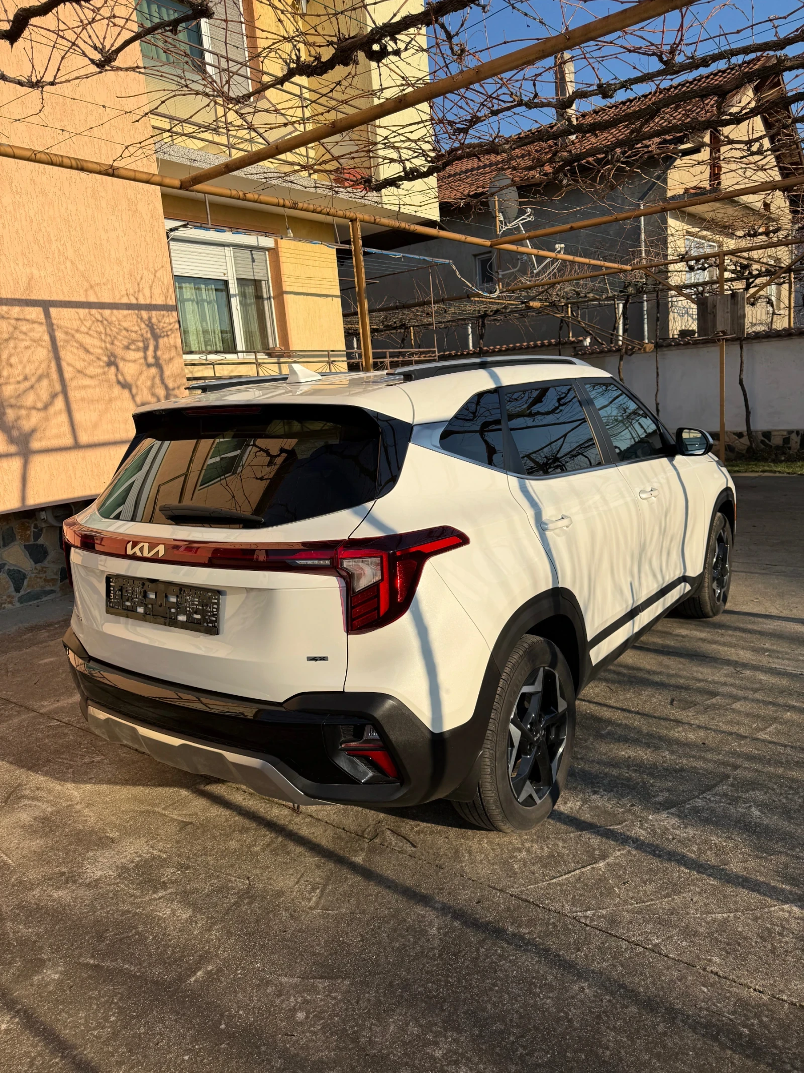 Kia Seltos 2.0 MPI AWD 4x4, снимка 4 - Автомобили и джипове - 53925762