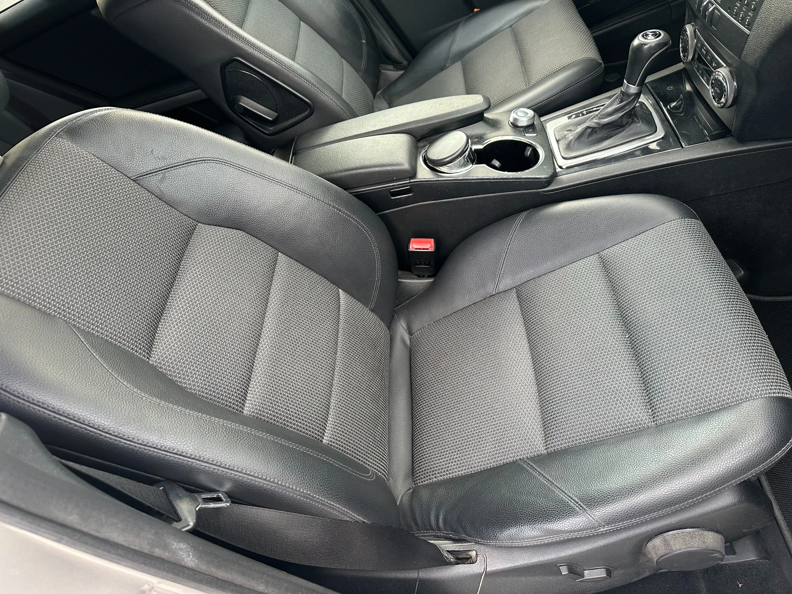 Mercedes-Benz GLK 320CDI, снимка 9 - Автомобили и джипове - 54721411