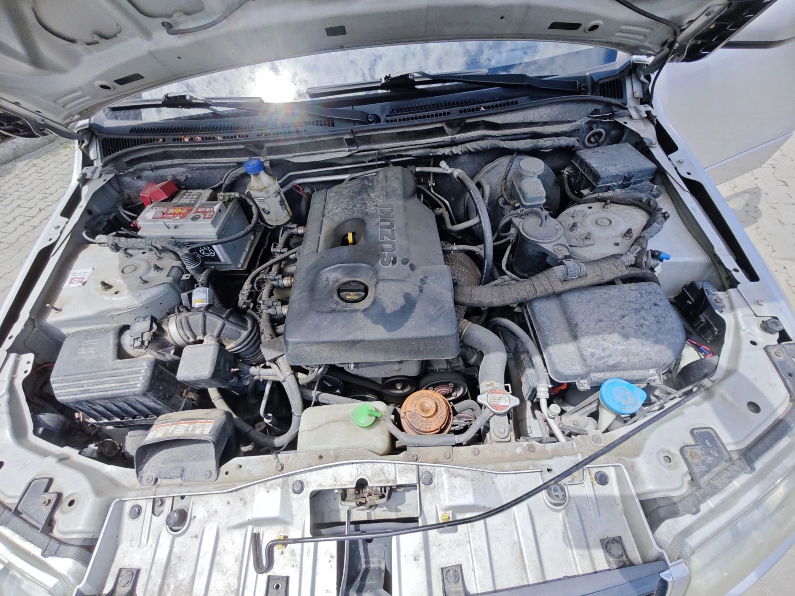 Suzuki Grand vitara 2.0 Бензин Газ, снимка 7 - Автомобили и джипове - 55261706