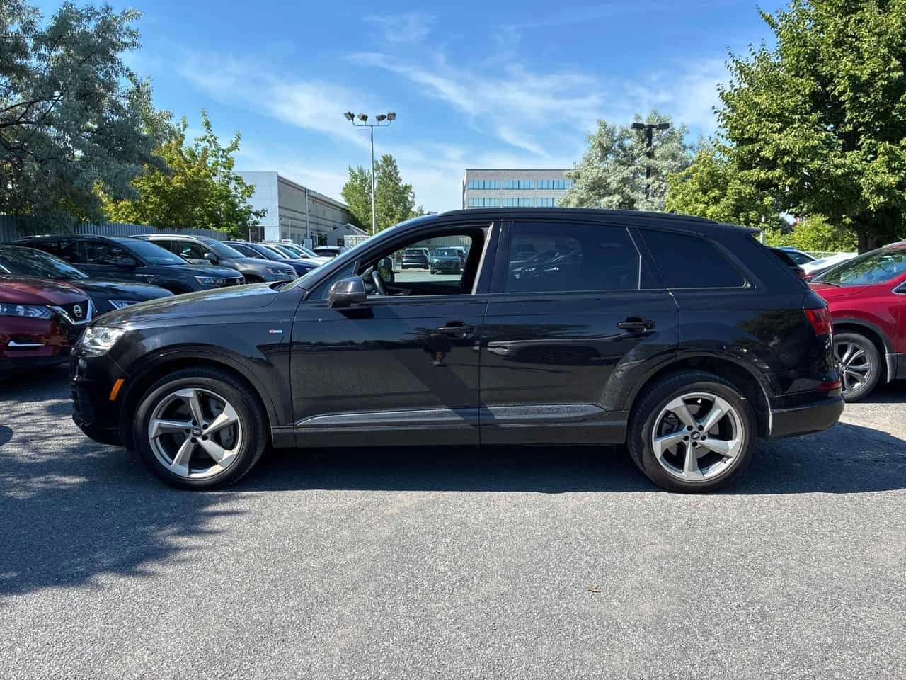Audi Q7 * Progressiv * CARFAX * БЕЗ ПЪРВОНАЧАЛНА ВНОСКА, снимка 2 - Автомобили и джипове - 55054288